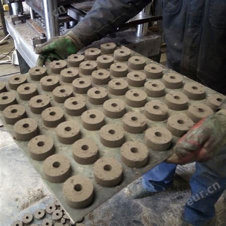 高强度桩基圆饼滚轮式保护层垫块机 桥梁钢筋笼砼混凝土预制垫块机 水泥垫块机